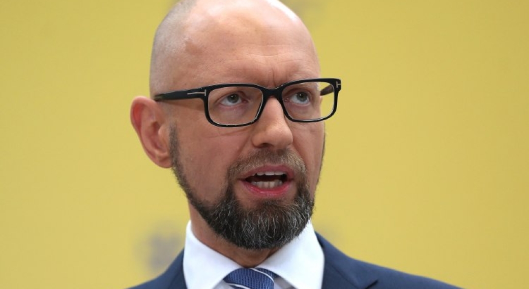 Где сейчас Арсений Яценюк и его семья в 2025 ?