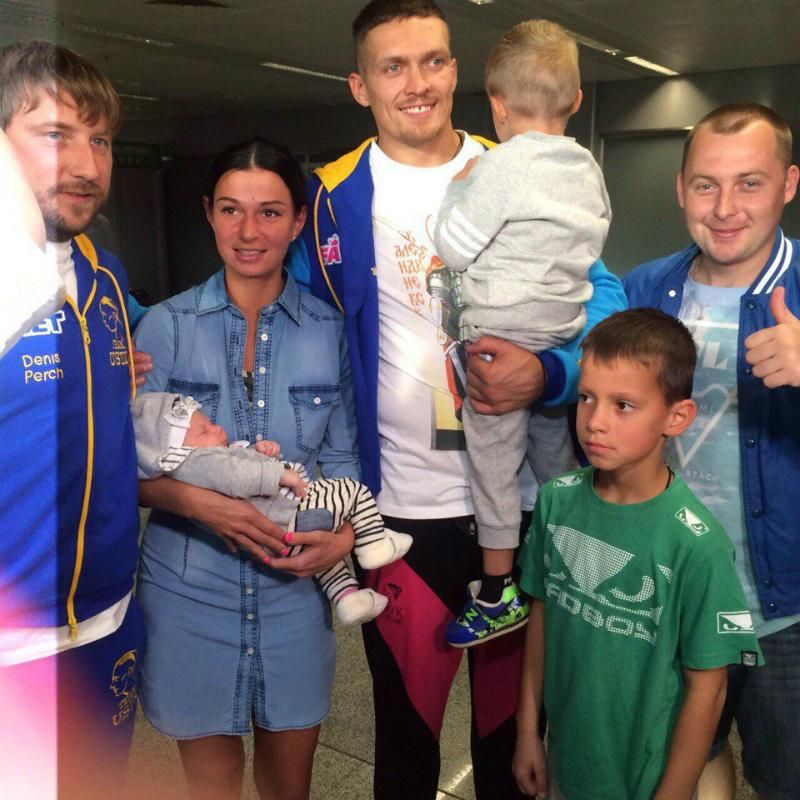 Скільки Дітей У Усика: Детальна Інформація Про Особисте Життя Чемпіона