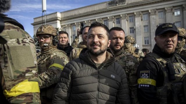 Скільки Років Зеленському: Детальна Інформація про Вік, Біографію та Кар'єру